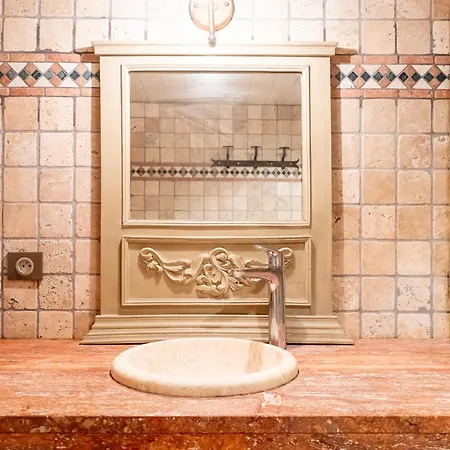 Mas Des Oliviers Apartment *
